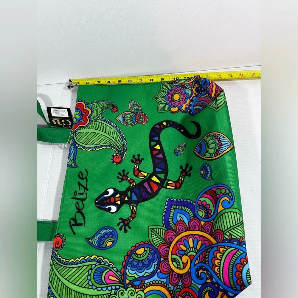 Elegance simplified  Light Colorful Gecko Beach Bag
